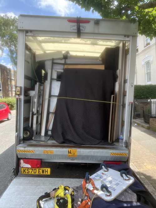 Great driver from London Man Van